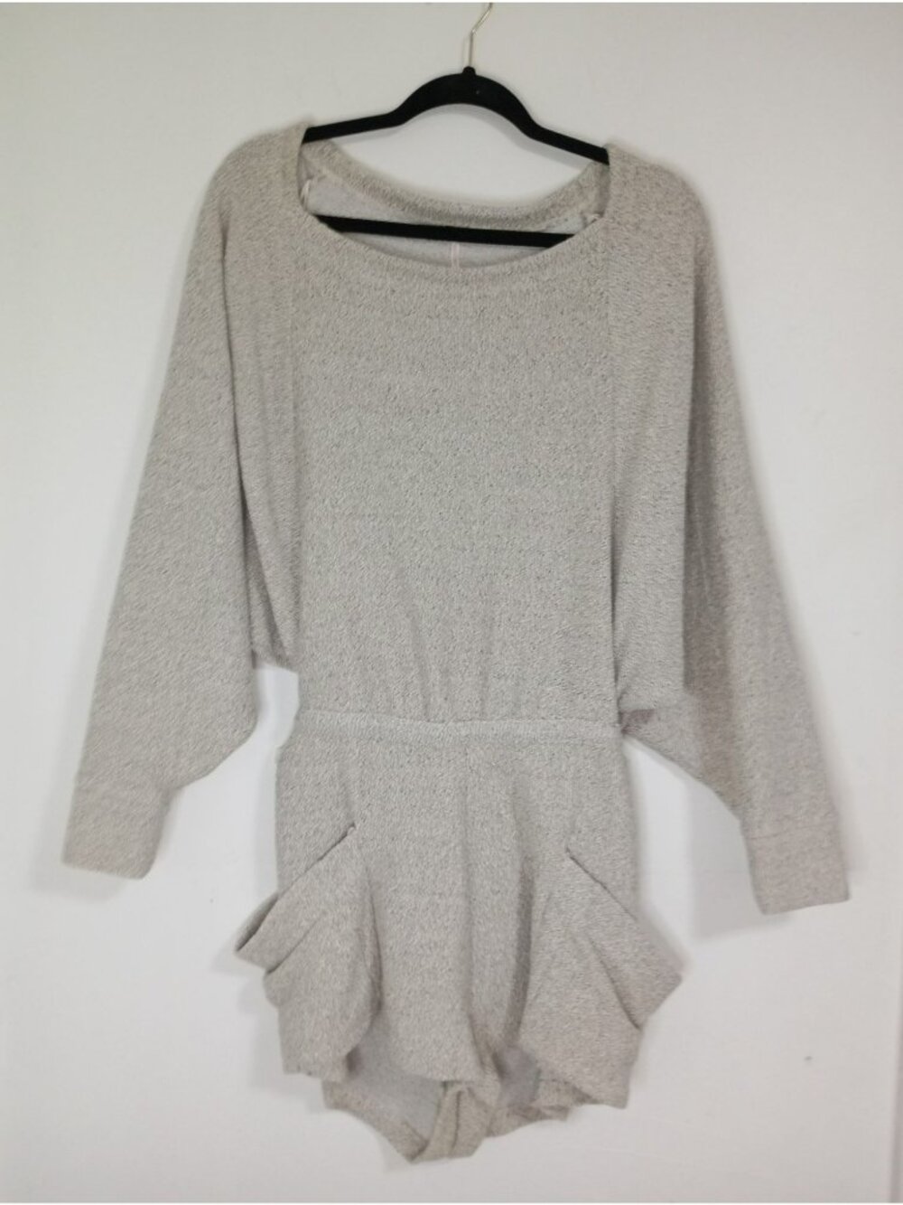 Free People Gray Knit Long Sleeve Romper Pockets Sz S Lightweight Comfortable